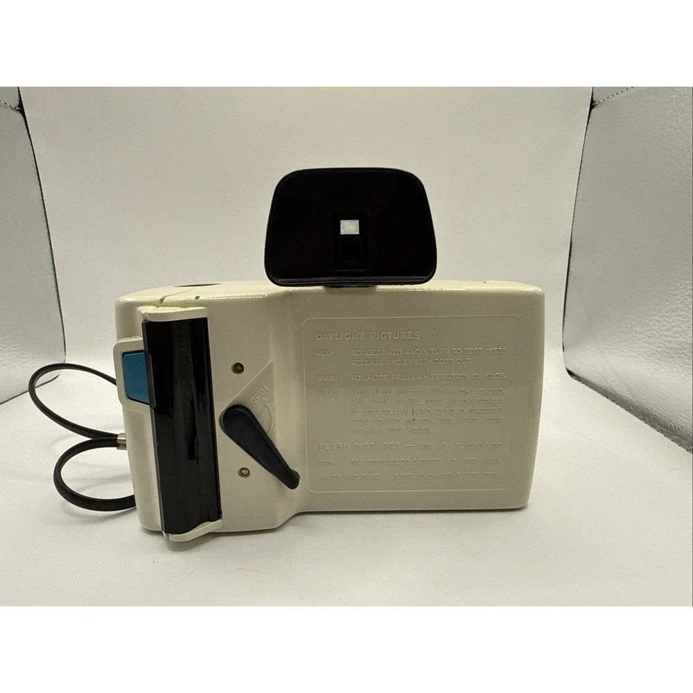 Vintage - Swinger Poloroid Land‎ Camera Model 20 - 1960's Semi Tested READ
